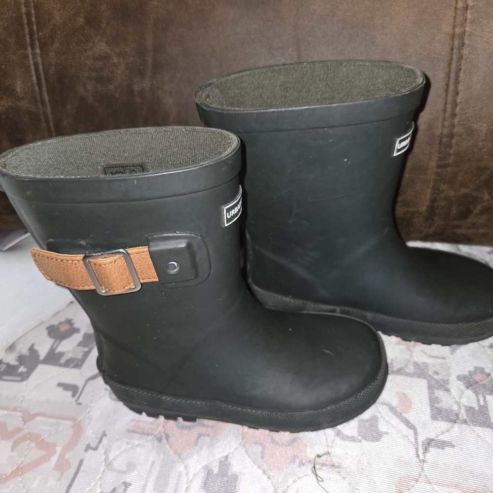 Kids Black Boots with Brown Strap
